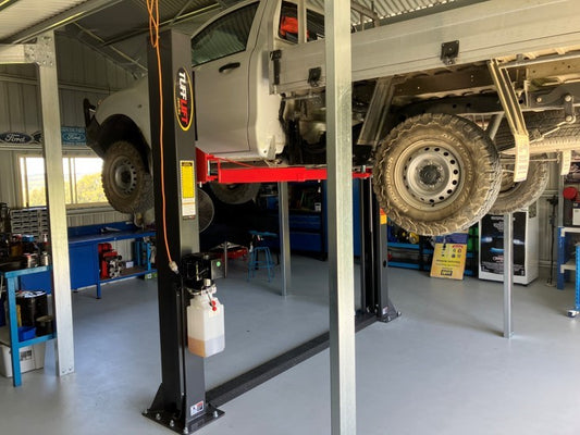 The Advantages of Truck, Car, and Motorcycle Hoists