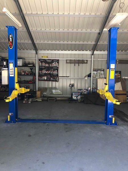 2 Post Hoists | Tufflift